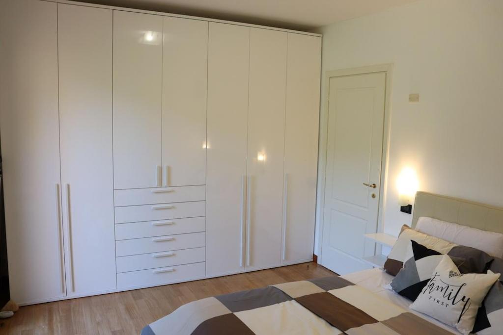 Appartement Dans Un Terrain De Golf, 5 Min De La Mer En Voiture, Parking Gratuit كوغوليتو المظهر الخارجي الصورة